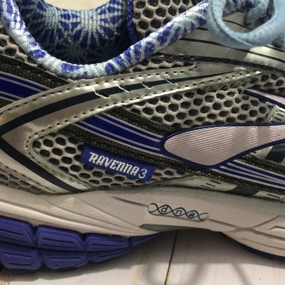 Brooks Ravenna 3 running shoes size 7.5 - Picture 5 of 12